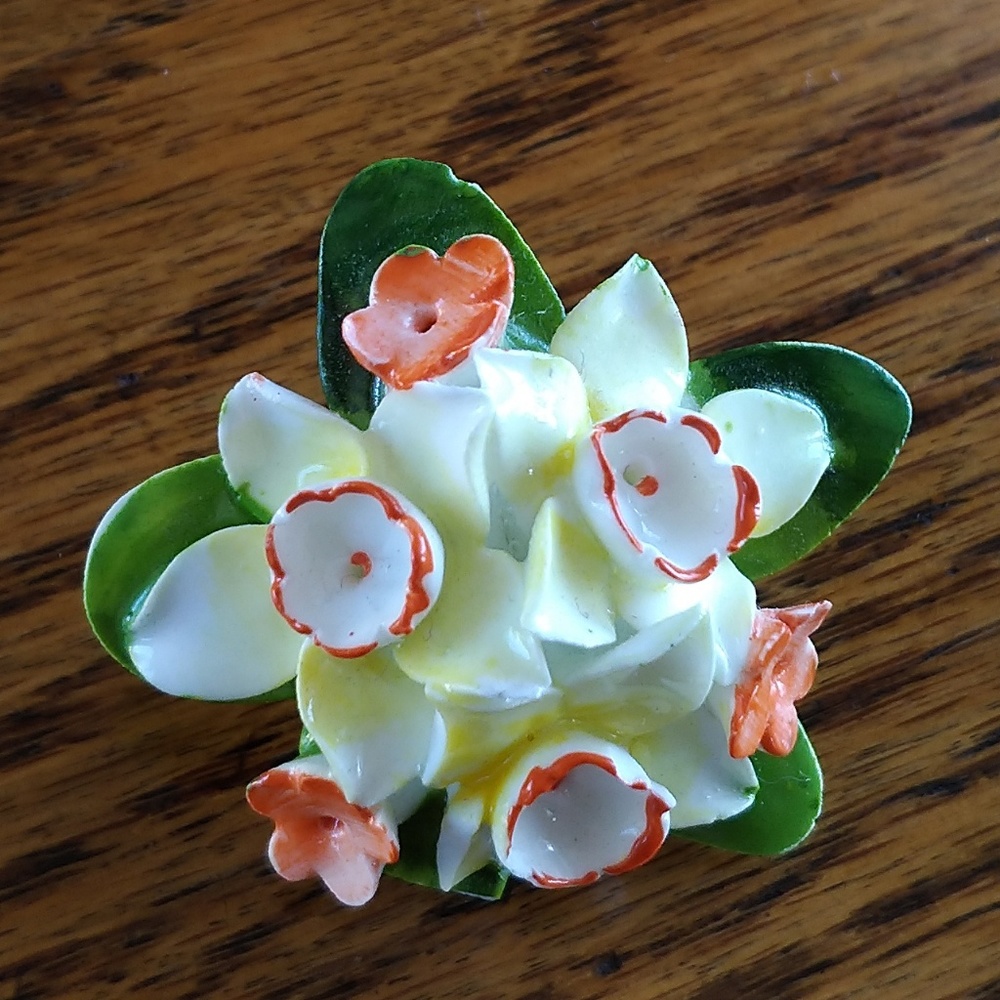 Vintage Healacraft Bone Chine Brooch